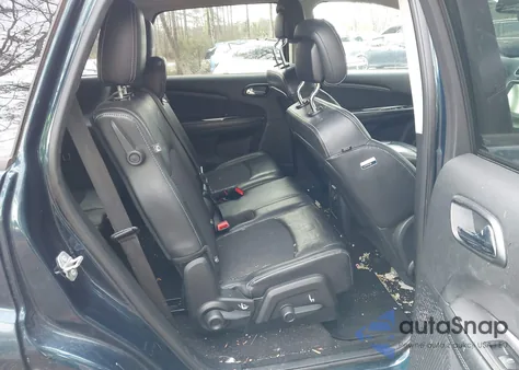 2015 Dodge Journey Crossroad z USA, uszkodzony, nr VIN 3C4PDCGG5FT712426